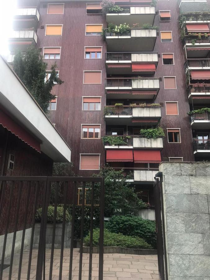 Emeraldway - Bellissimo Appartamento In Zona Sempione-Tre Torri Milano Eksteriør billede