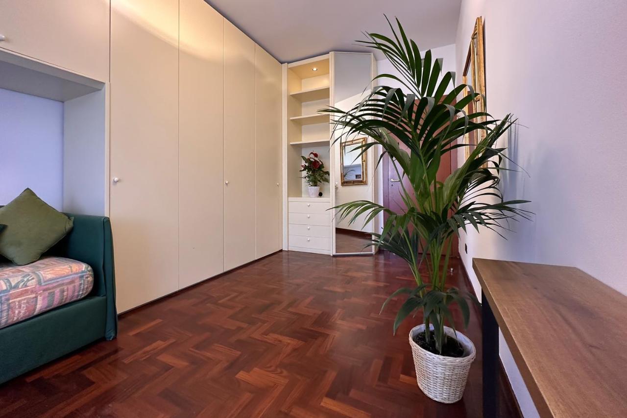 Emeraldway - Bellissimo Appartamento In Zona Sempione-Tre Torri Milano Eksteriør billede